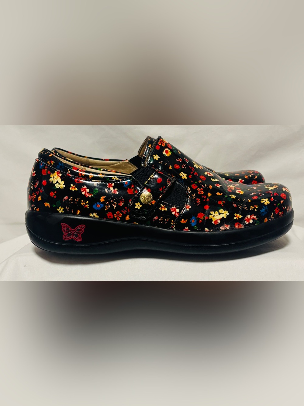 Alegria Black Floral Patent Slip-On Professional Clogs Size EU39/US9